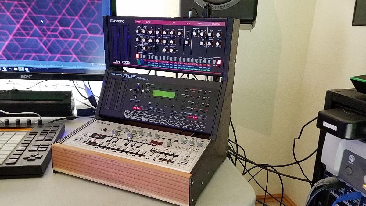 Estante de Tres Niveis Roland Boutique