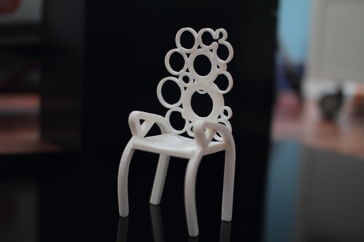 Cadeira para casa de bonecas (Barbie...)