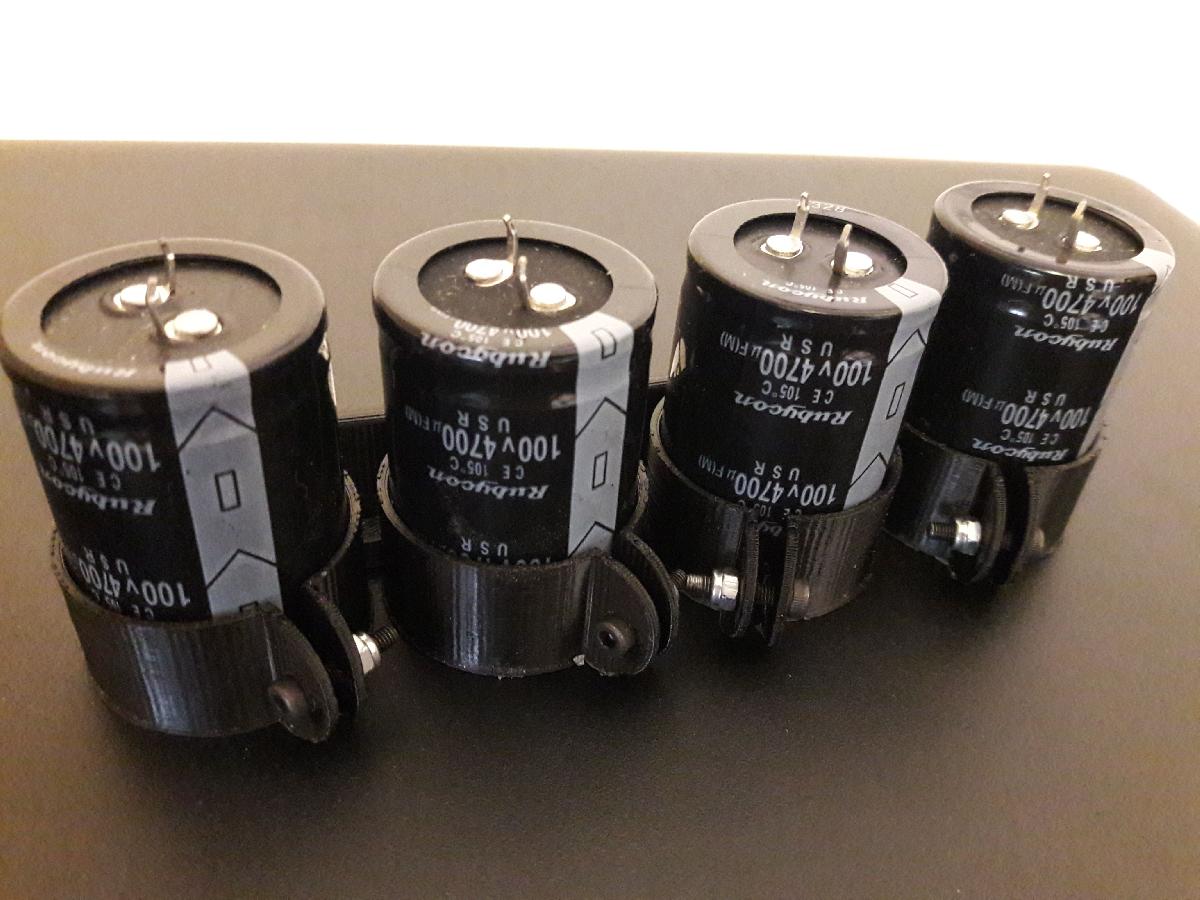 suporte de capacitor 4x 4700uf