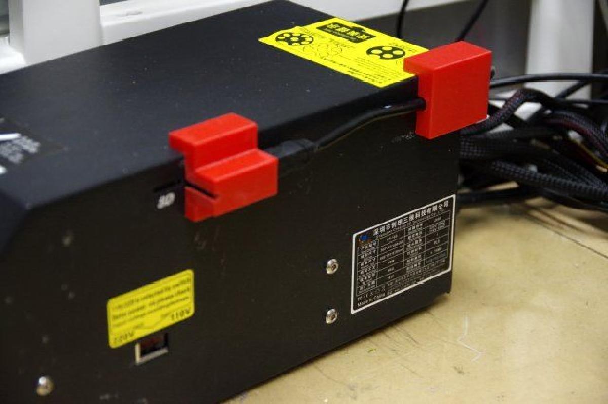 Suporte USB 90° CR 10S.