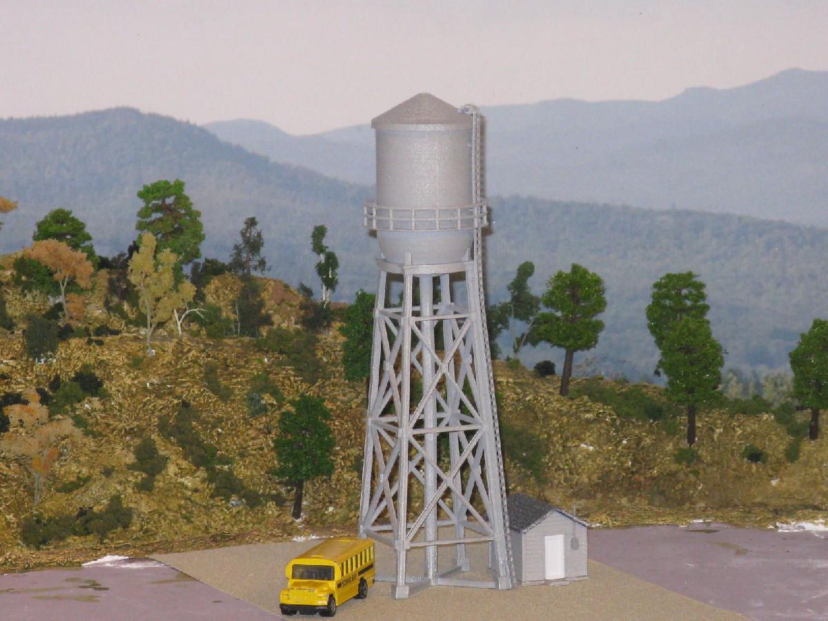 Torre de Agua Nova em Escala HO