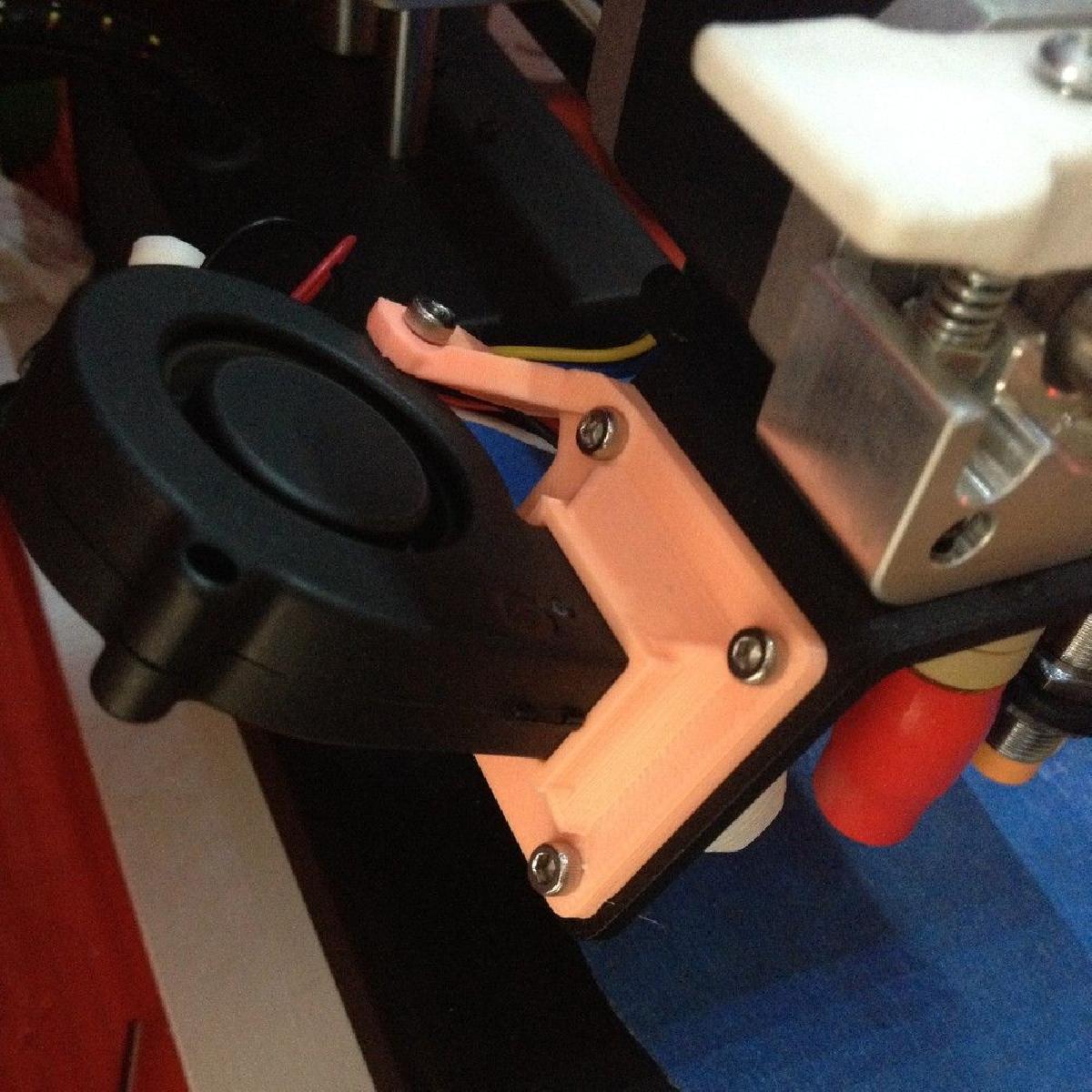 Suporte adaptador de ventilador de 40 mm (compativel com ventiladores de soprador de 50x15 mm)