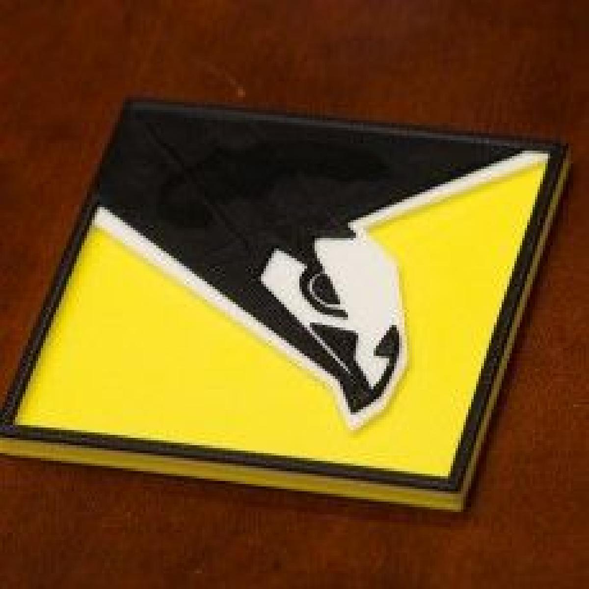 Conjunto Raro de Porta Copos do Emblema de Destino