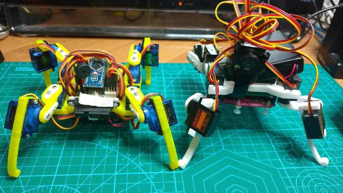 Robo Quadrupede de Mesa