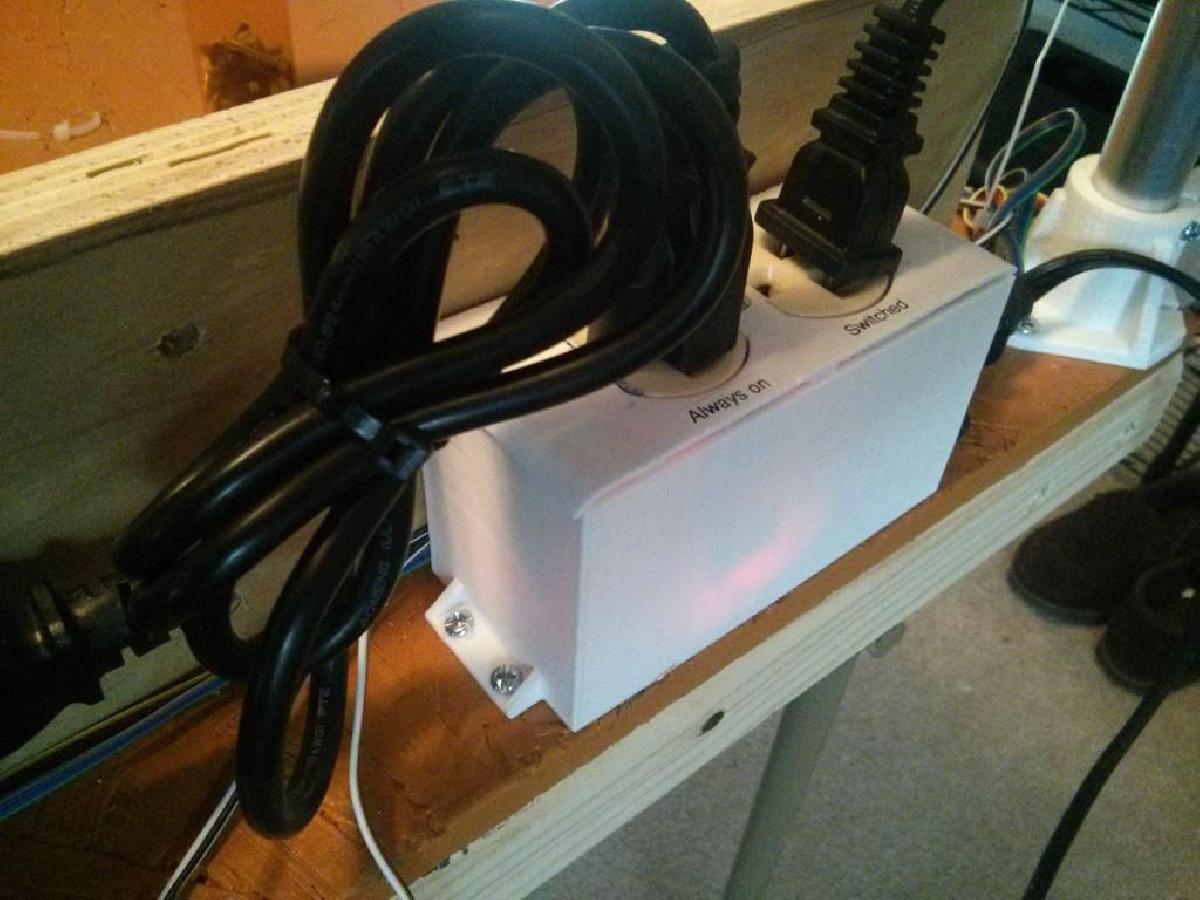 Caixa de rele comutado