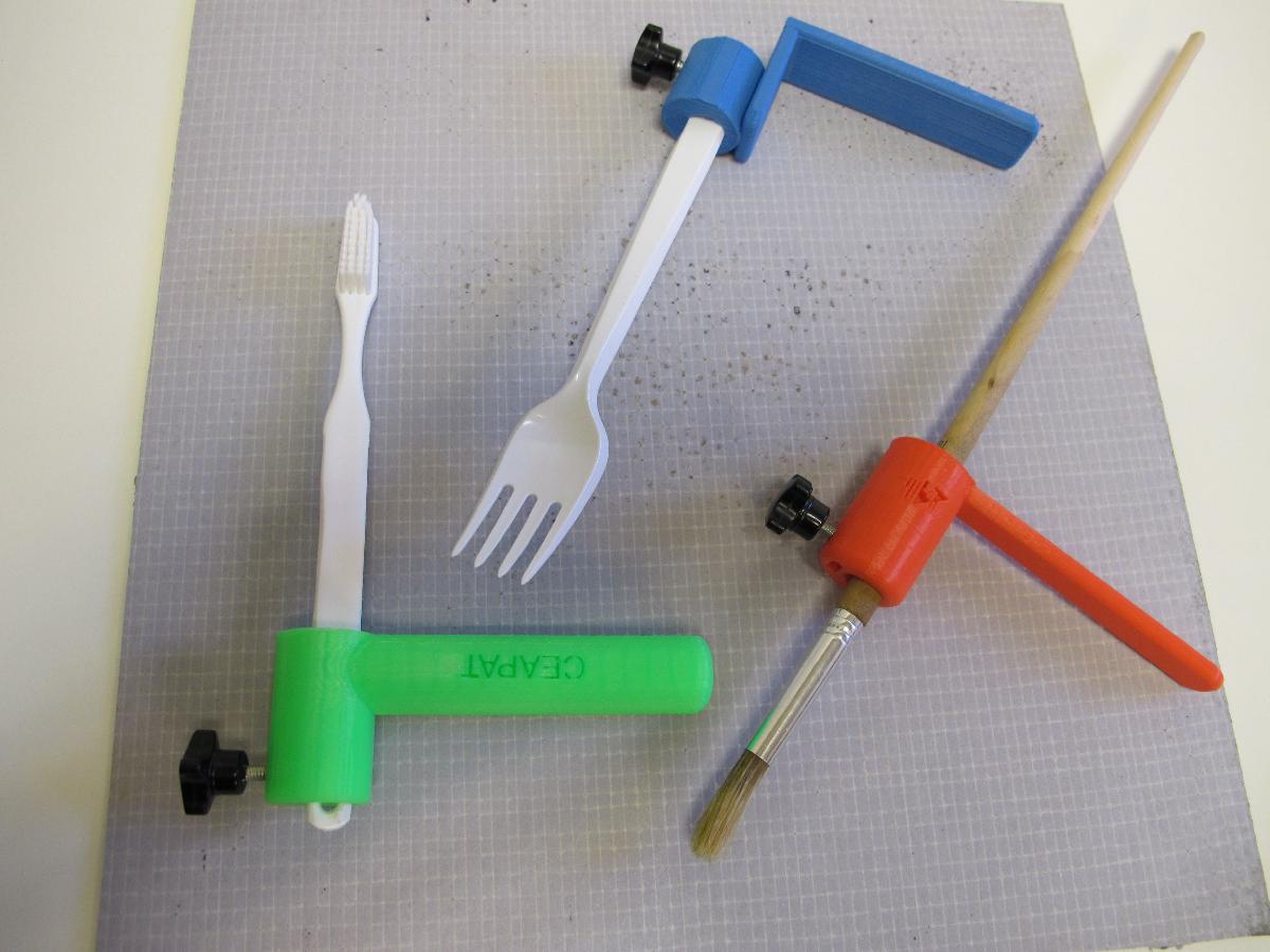 Suporte de mao para facilitar a pegada