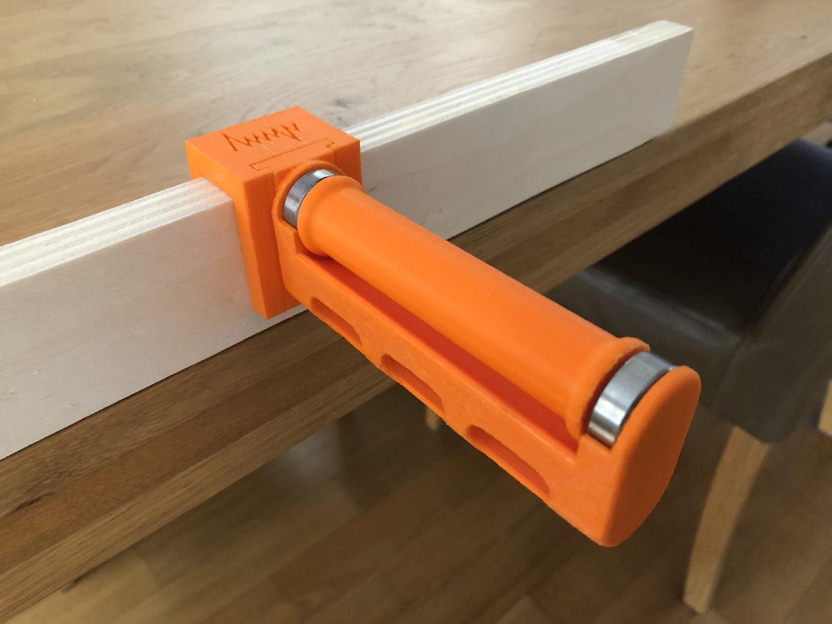 Filler   O suporte de filamento personalizavel que enche a sua impressora!