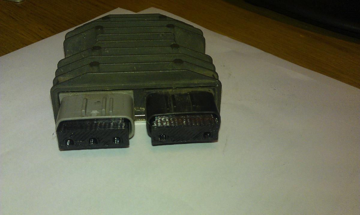 Conectores do regulador retificador FH012AA