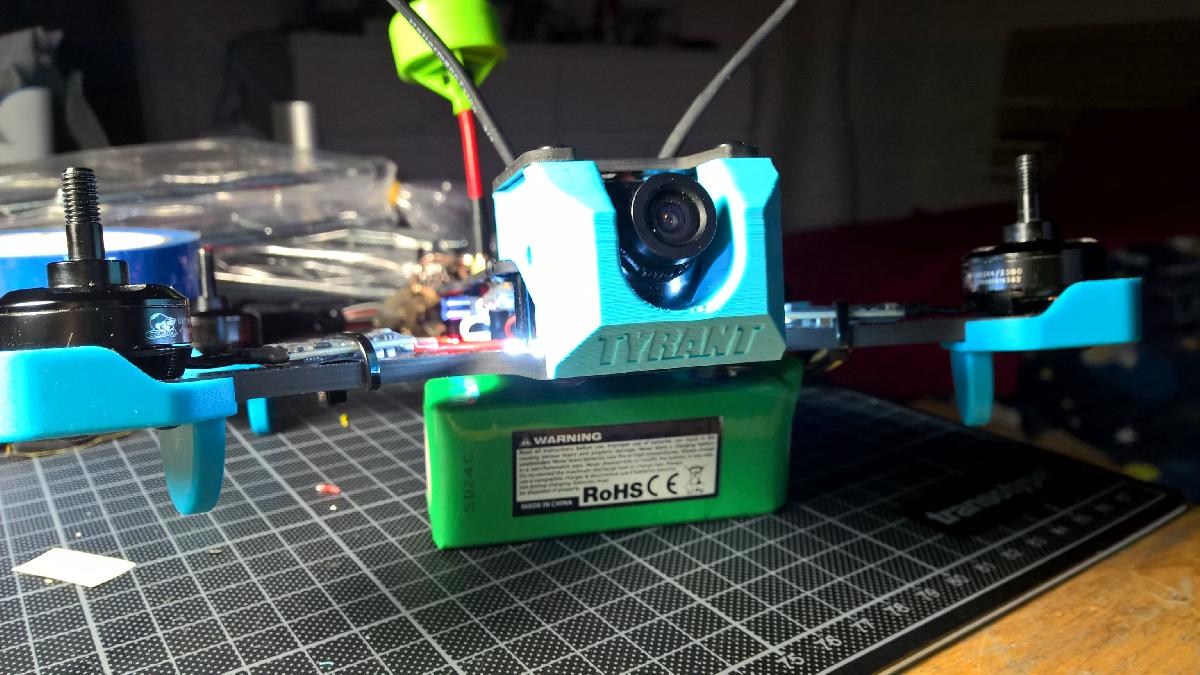 Diatone Tyrant 215 e 180 HS1177 / Suporte de Camera RunCam Swift para Para choque Frontal