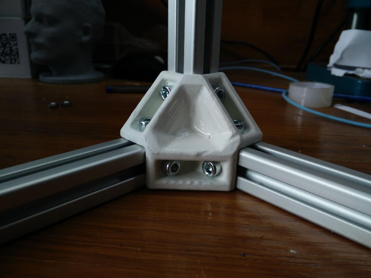 Suporte de canto 3 vias para extrusao de aluminio 2020