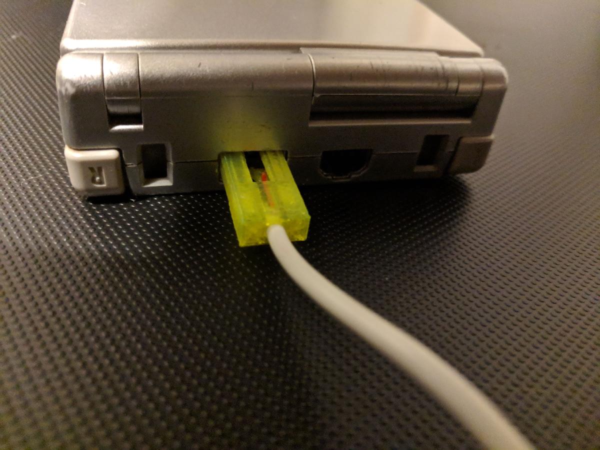 Carregador de Emergencia para Game Boy Advance SP