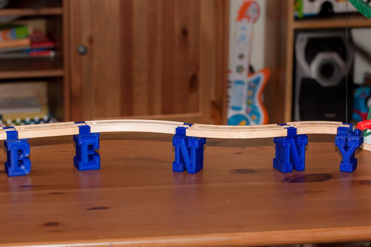 Suportes de Ponte de Trem de Madeira   Alfabeto (letras de 6mm, placa de uniao de 2 ou 4mm)