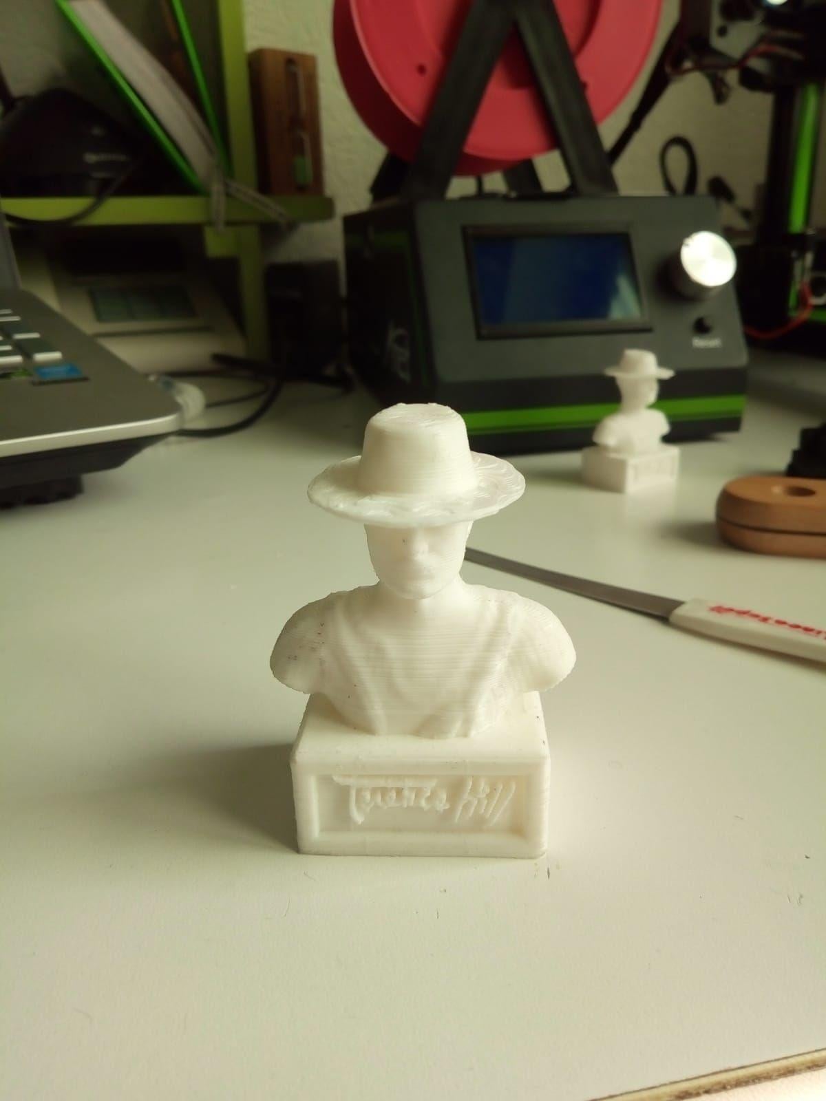 Remake do busto de Terence Hill