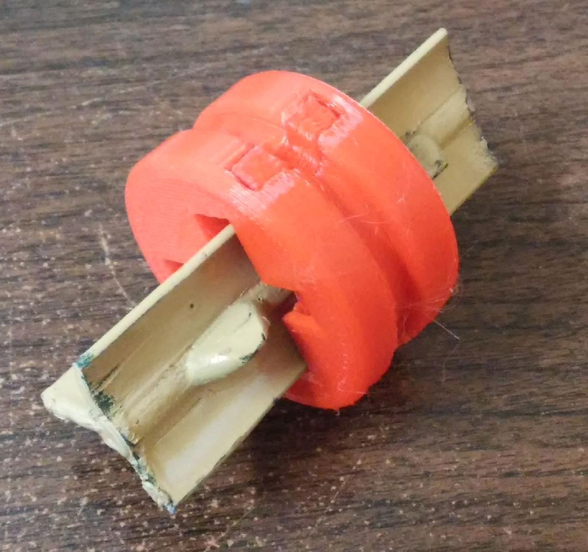 Isolador de canto para estaca T