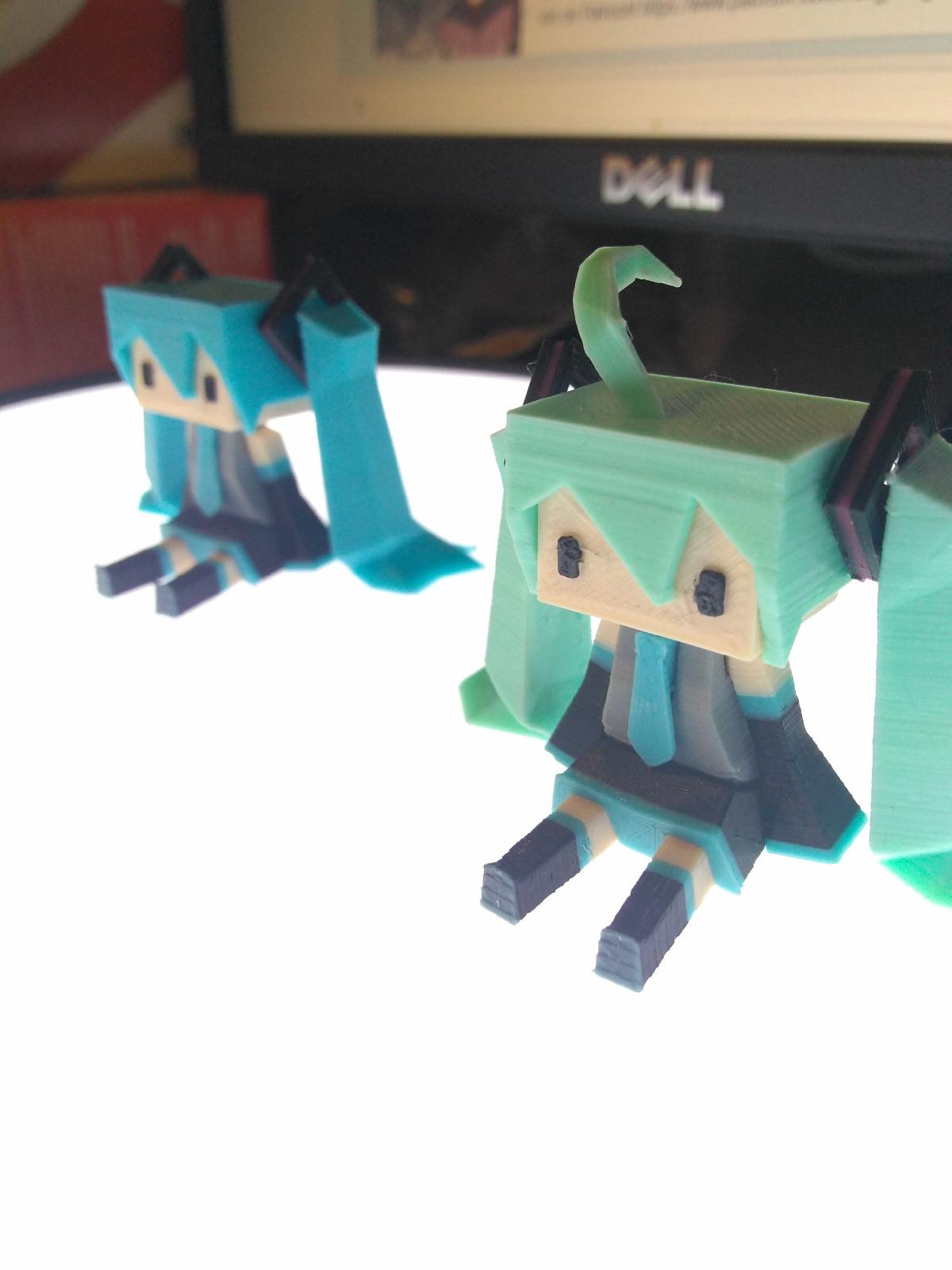 Pequena Miku Quadrada