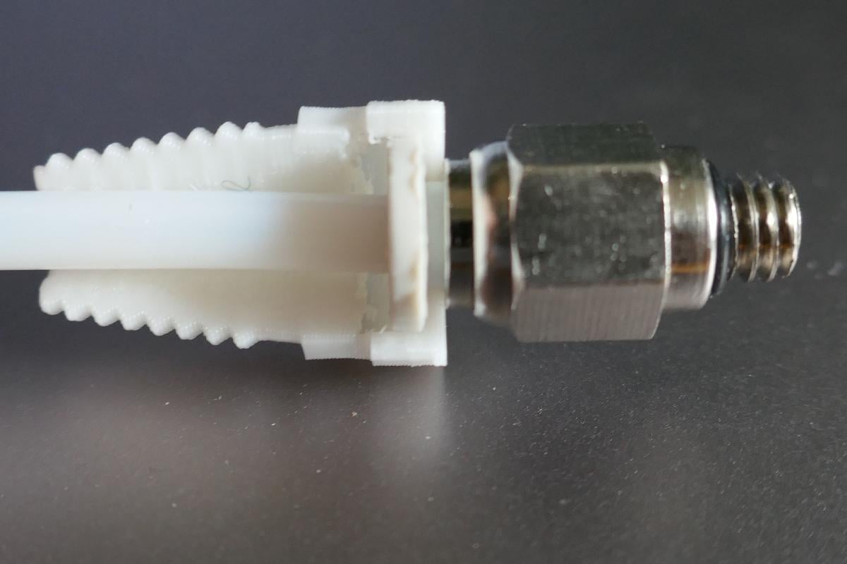 Bracadeira de tubo PTFE Bowden