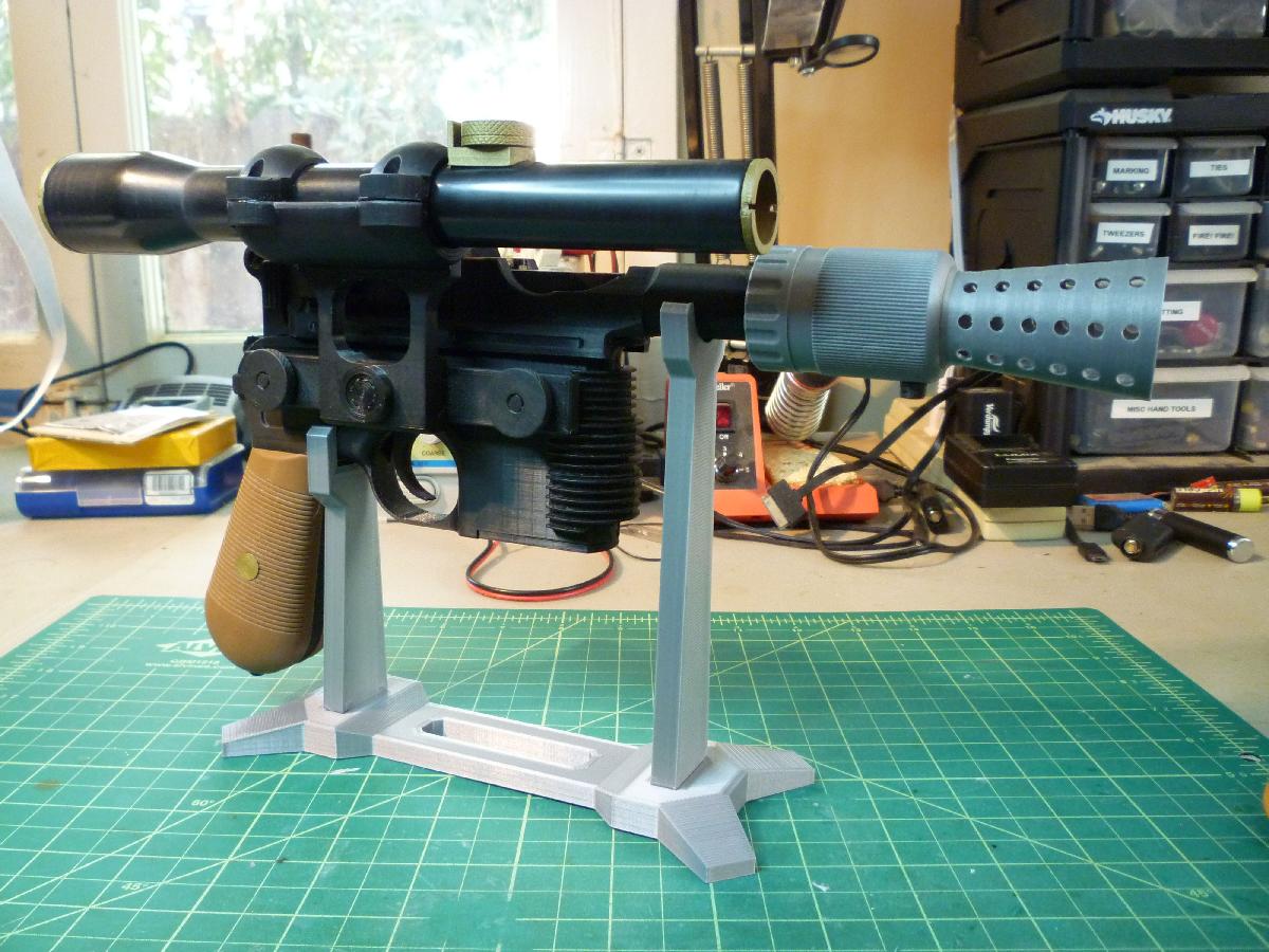 Suporte para o modelo de blaster DL 44 PortedToReality