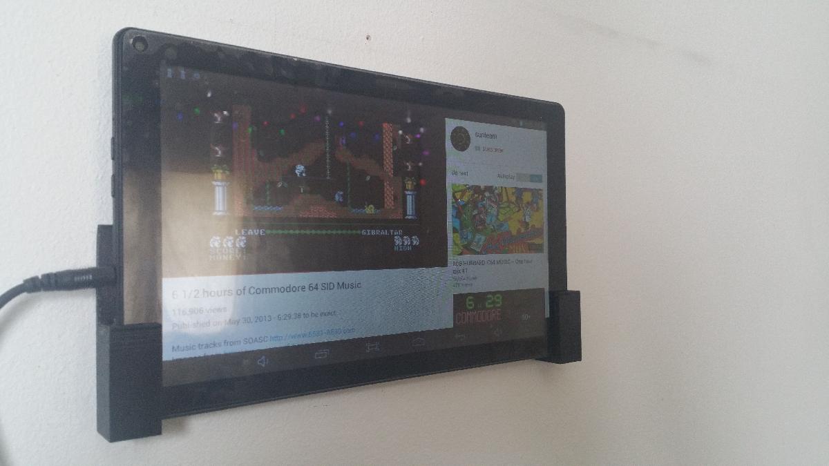 Suporte de parede para tablet universal personalizavel