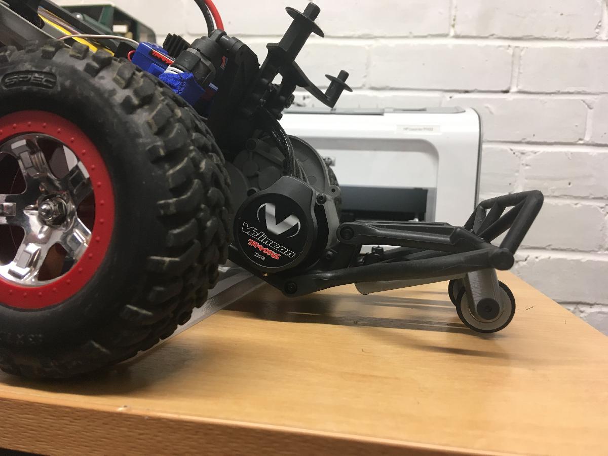 Barra de Wheelie Traxxas Slash 2wd