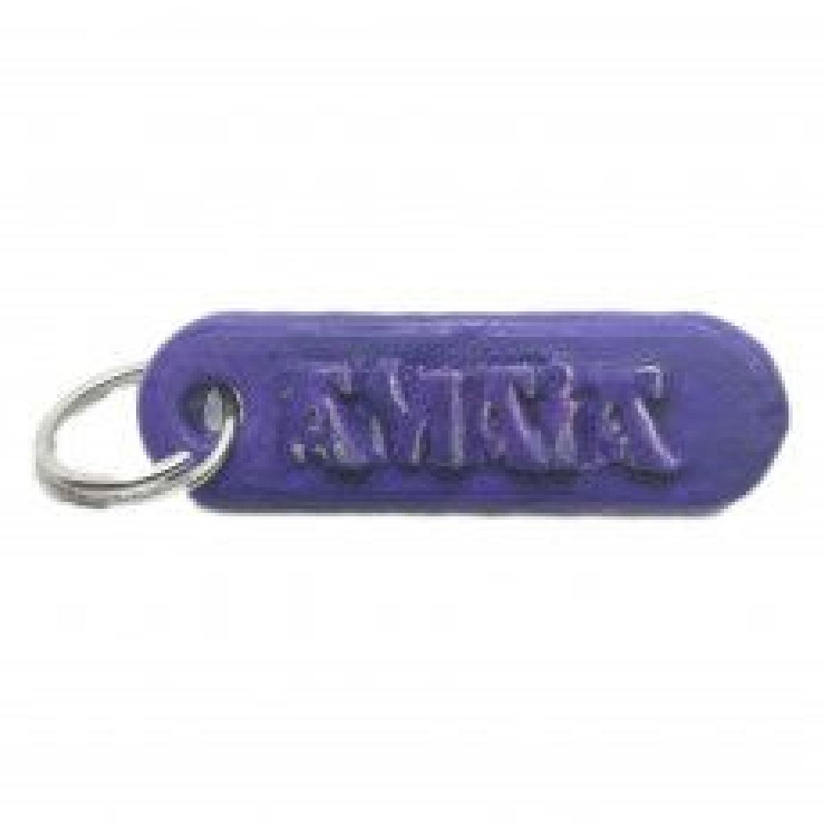 Chaveiro personalizado AMAIA com letras em relevo