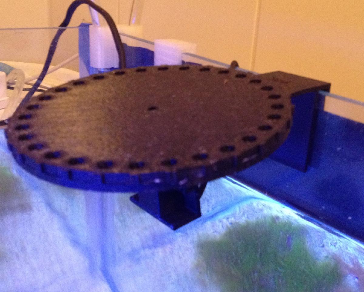 Alimentador automatico de peixes para aquario