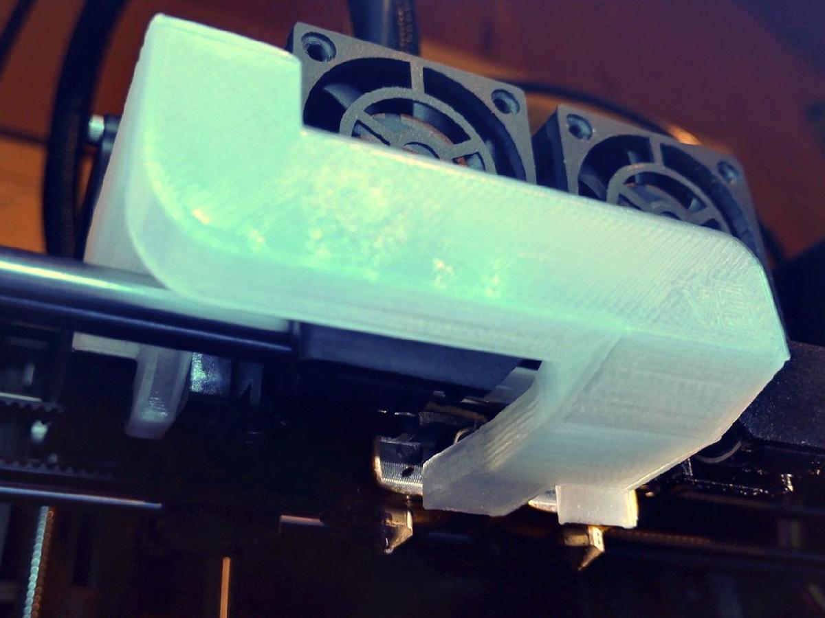 Duto de ventilador duplo frontal do FlashForge Creator Pro