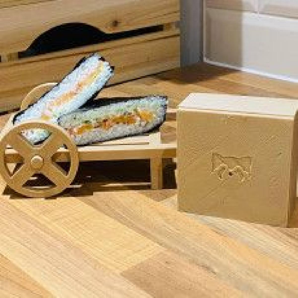 Moldura e Prensa para Sanduiche de Sushi