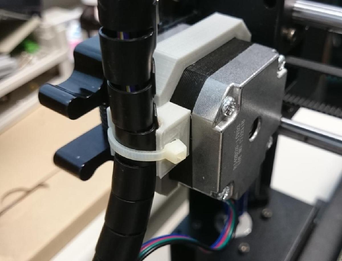 Suporte de Cabo do Motor do Extrusor Anycubic i3 Mega