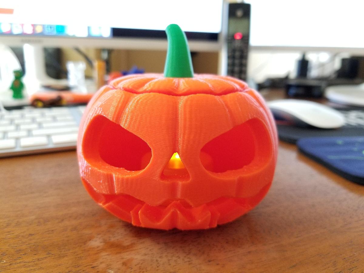 Abobora de Halloween com caule separado