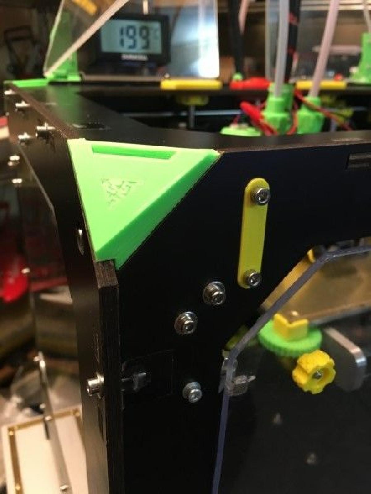Tampas para os buracos de canto superior duplo do CTC modificados