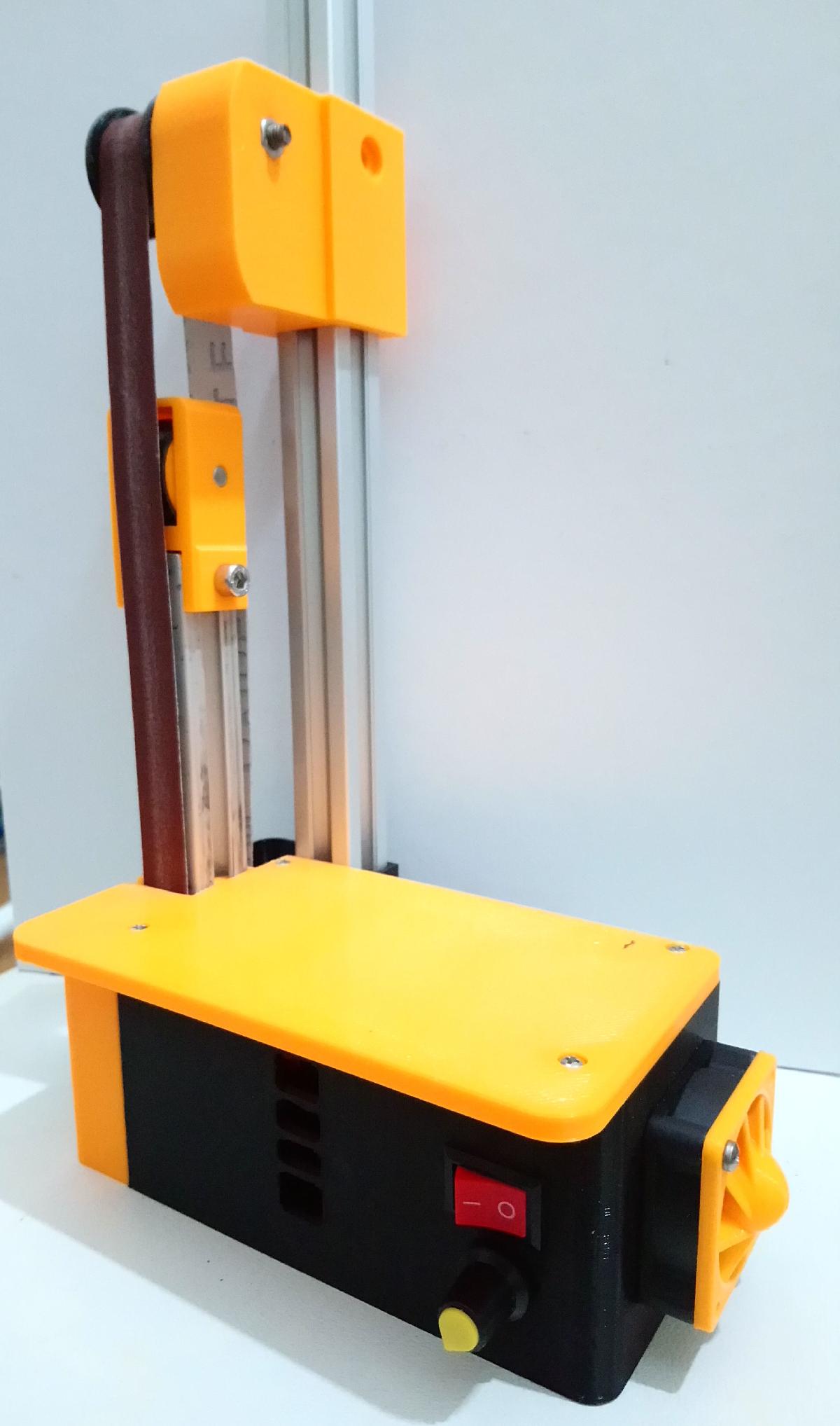 Fresadora de cinta mini hobby impressa em 3D faca voce mesmo