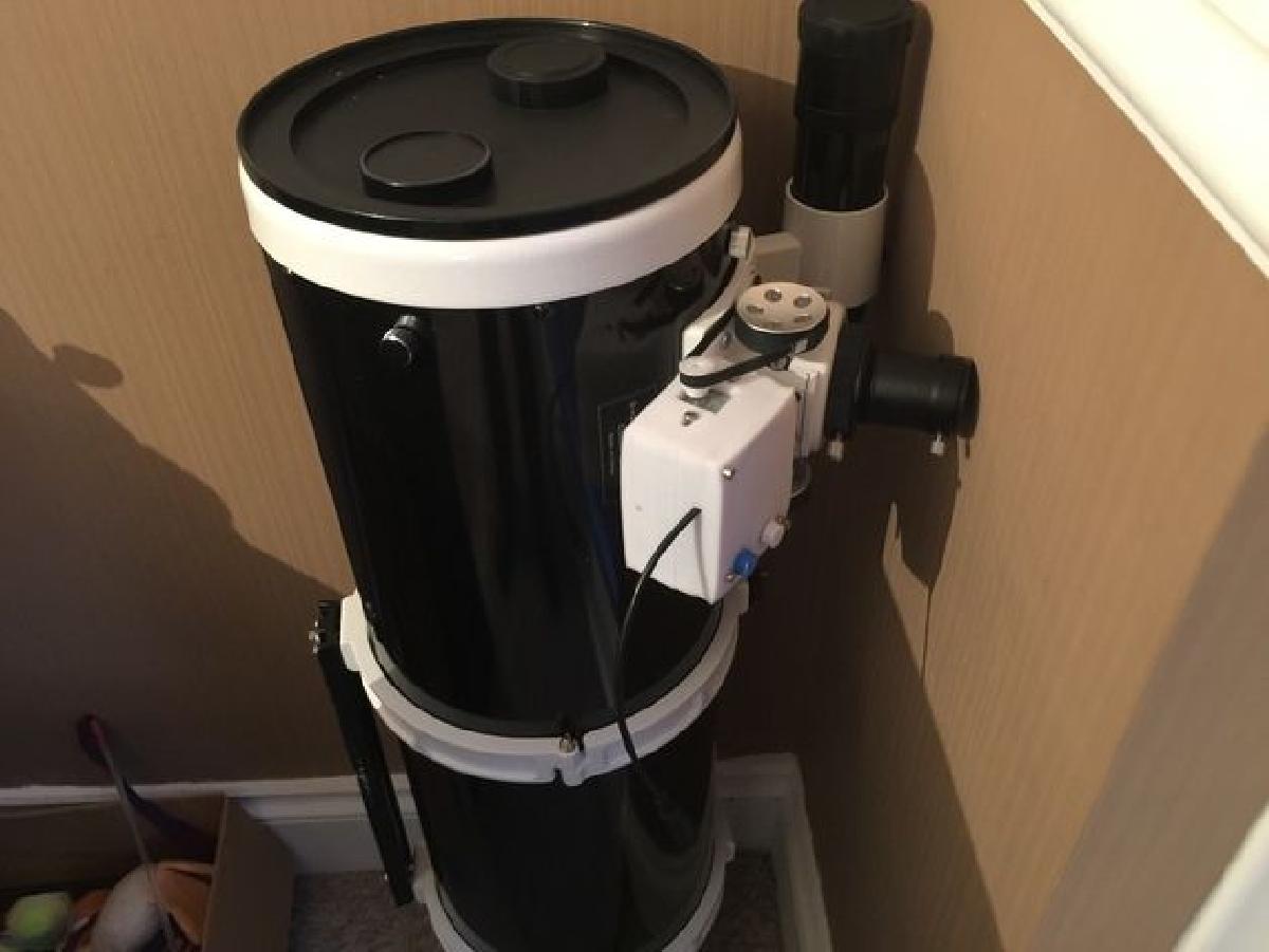 Telescopio Skywatcher 200 com Focador compativel Moonlite e dongle WiFi