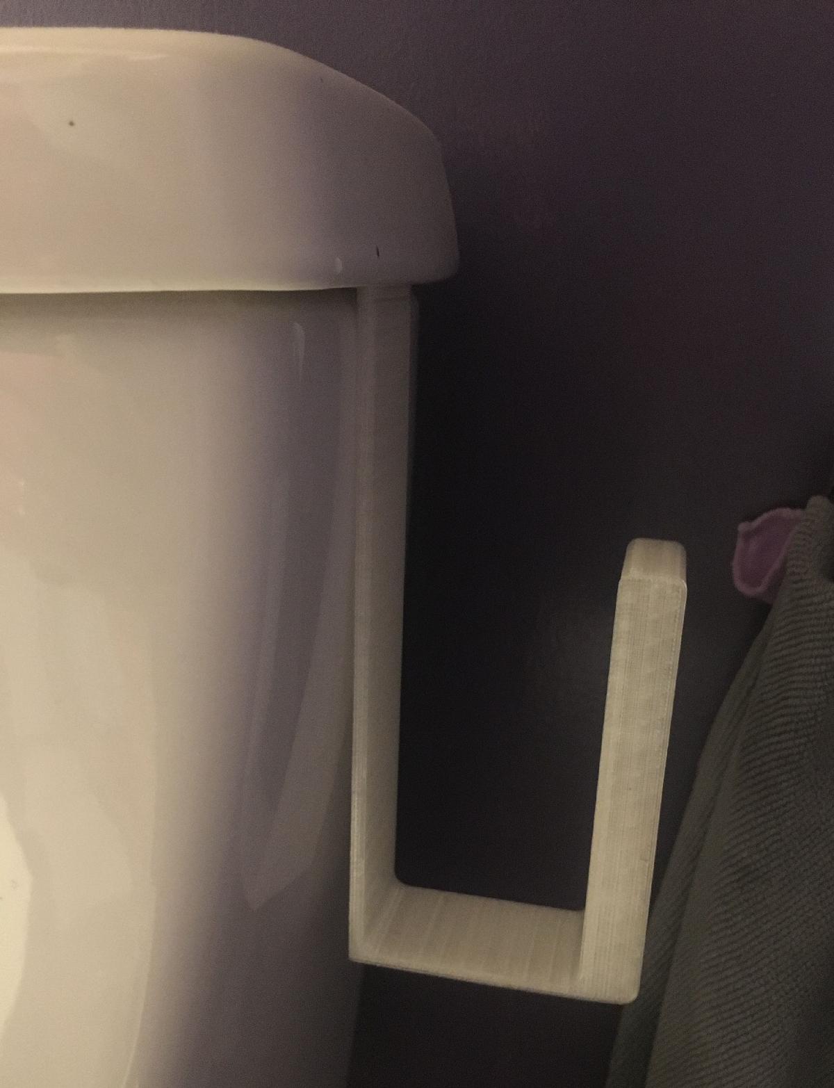 Suporte para papel toalha suspenso tanque