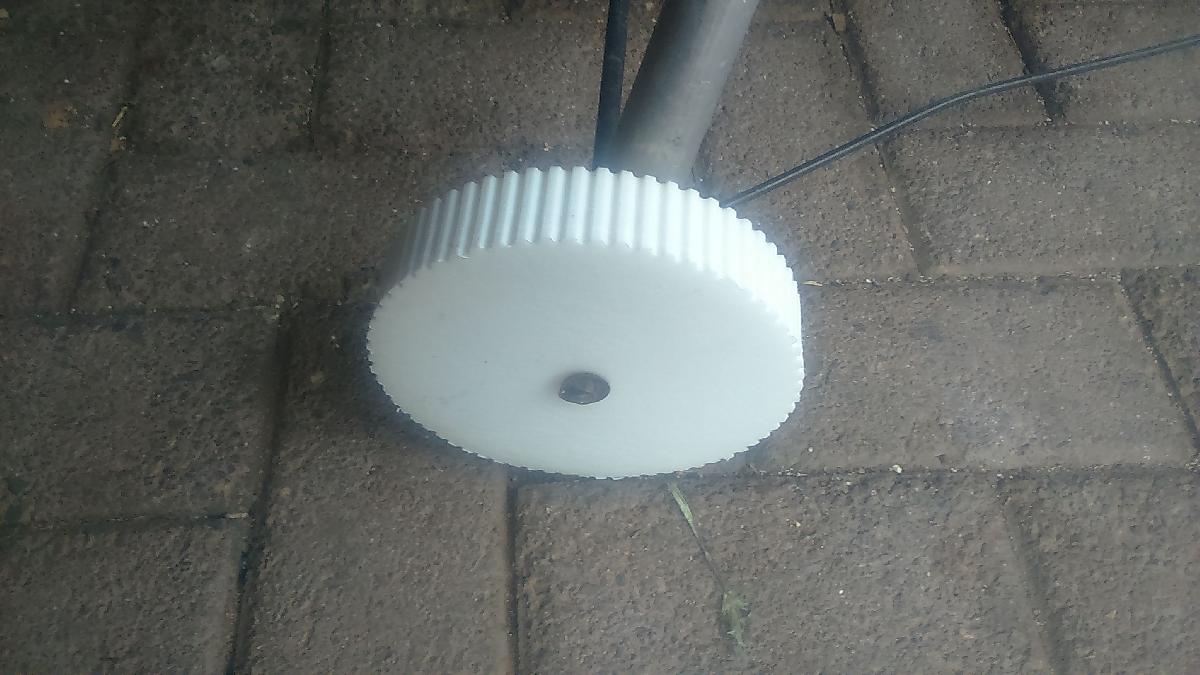 Roda de churrasqueira Weber