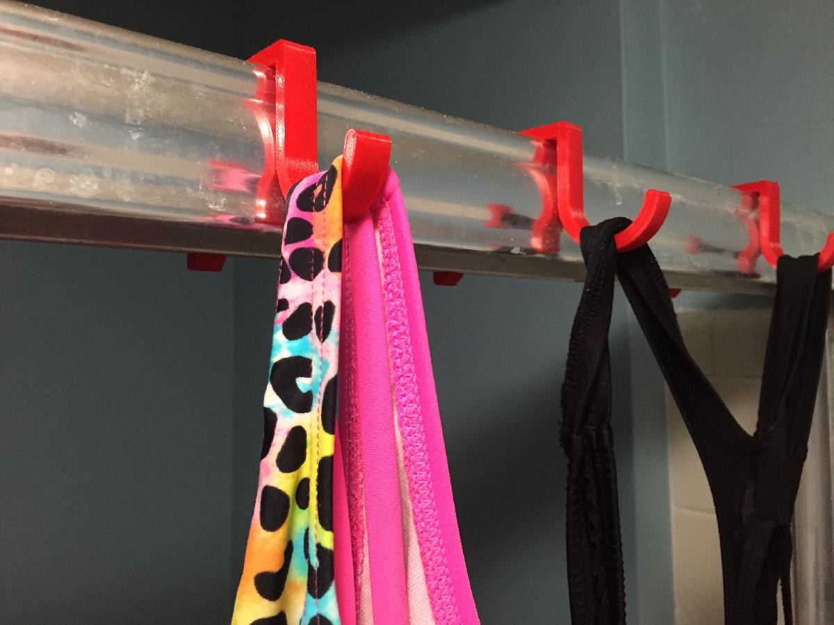 Gancho de chuveiro para porta de vidro deslizante