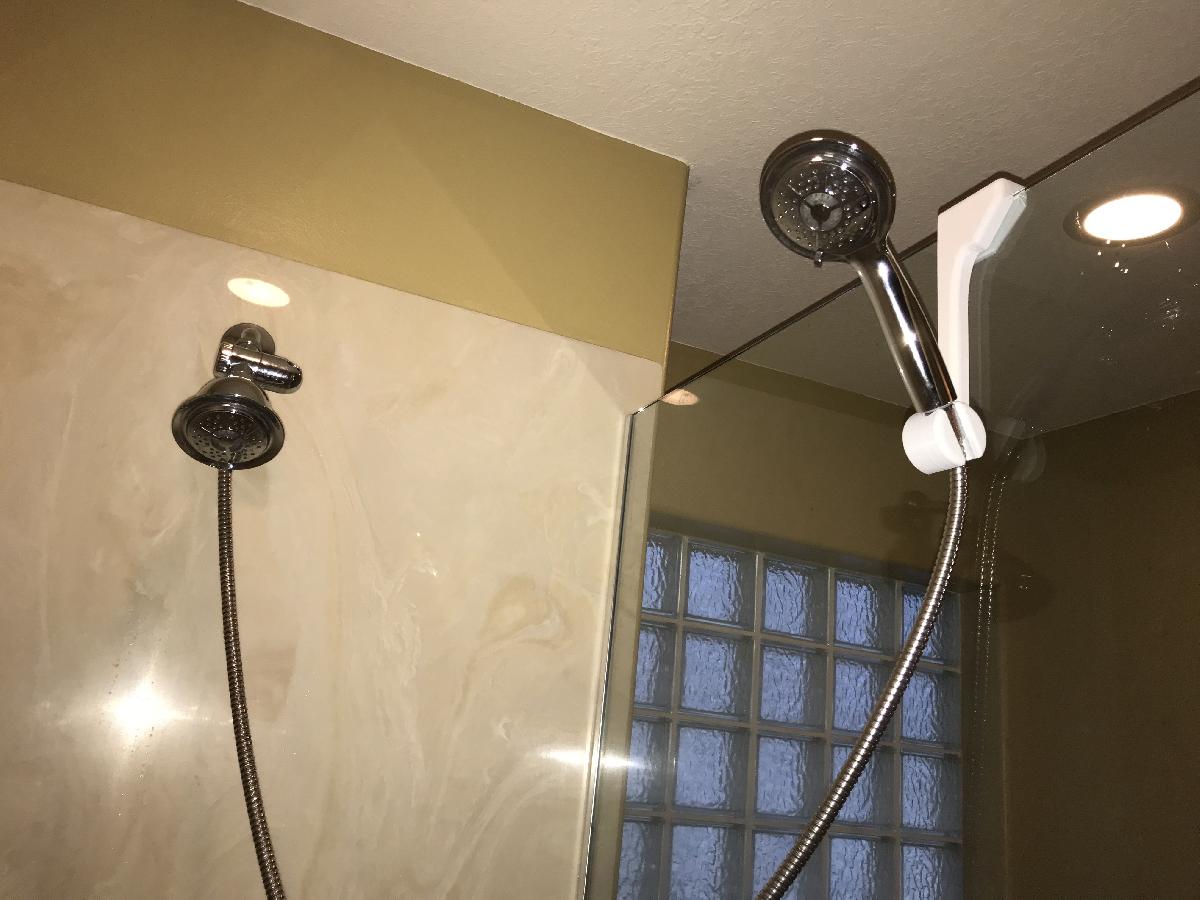 Suporte para chuveiro secundario