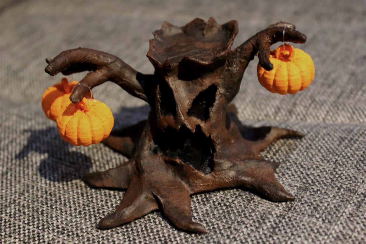 Arvore de Halloween com Aboboras