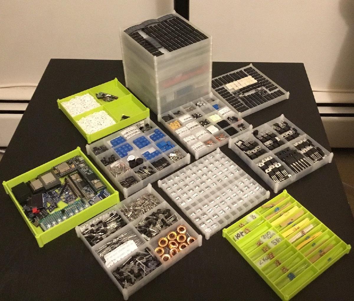 ORGANIZADOR DE CAIXAS EMPILHAVEIS