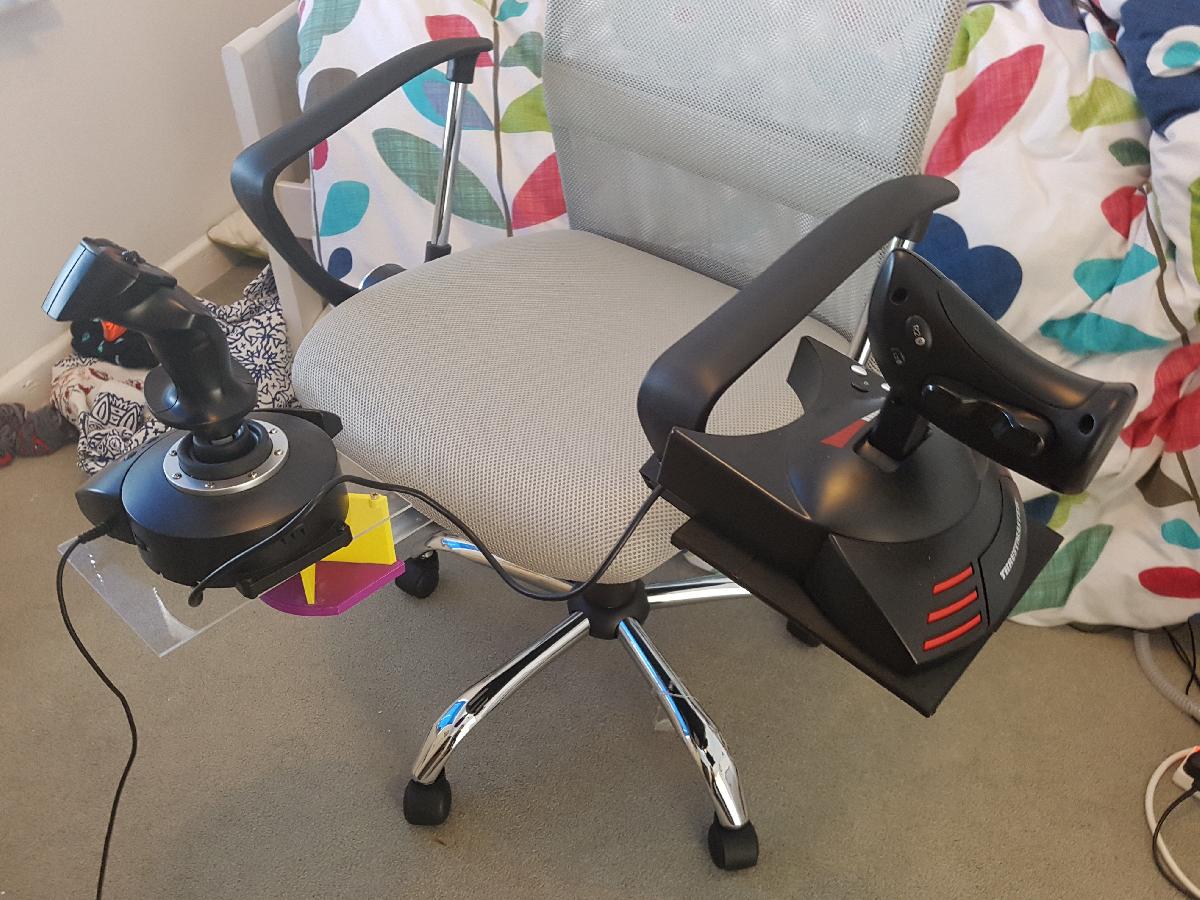 Suporte para joystick de cadeira de escritorio / HOTAS, parcialmente removivel