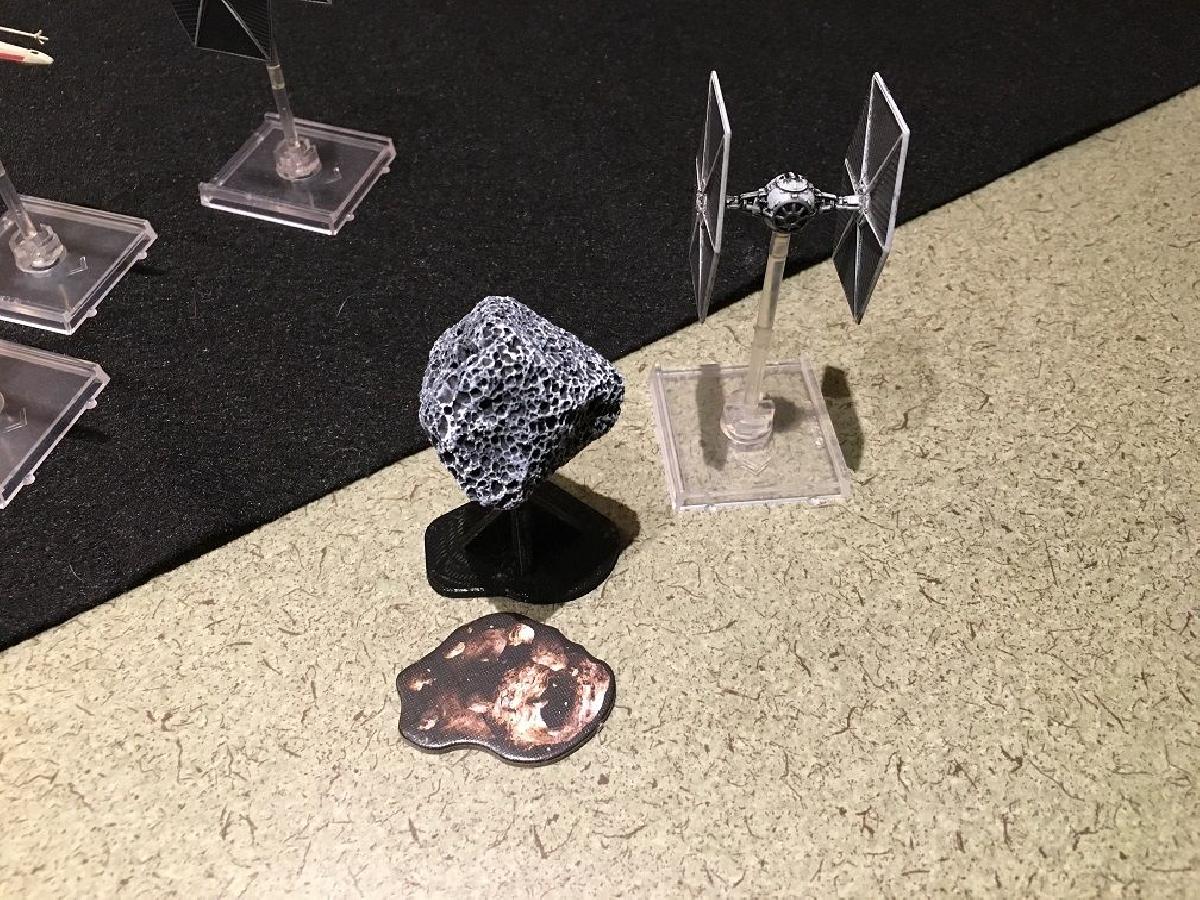 Bases de asteroides 3 D do X wing de Star Wars