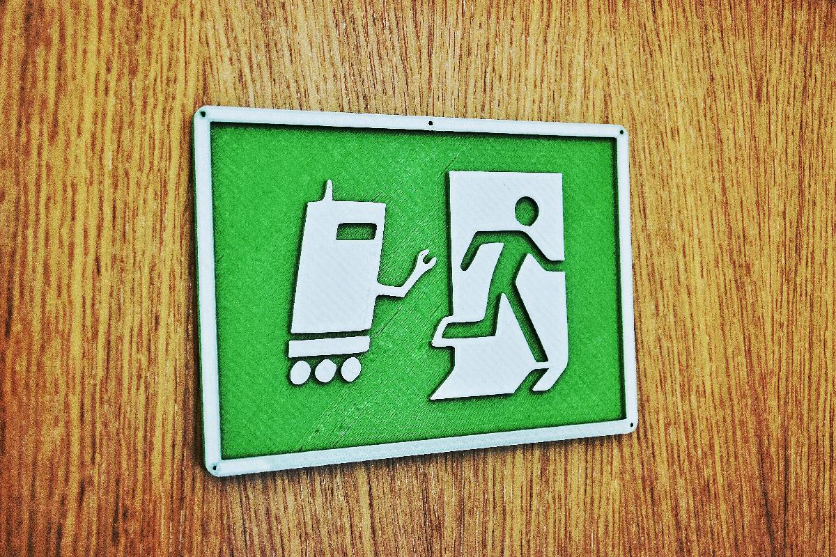 Sinal de Saida de Emergencia do Robo Irritado