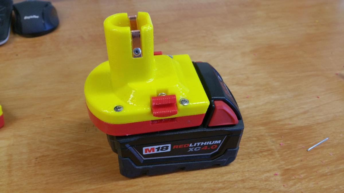 Adaptador de Bateria Milwaukee M18 para Ryobi