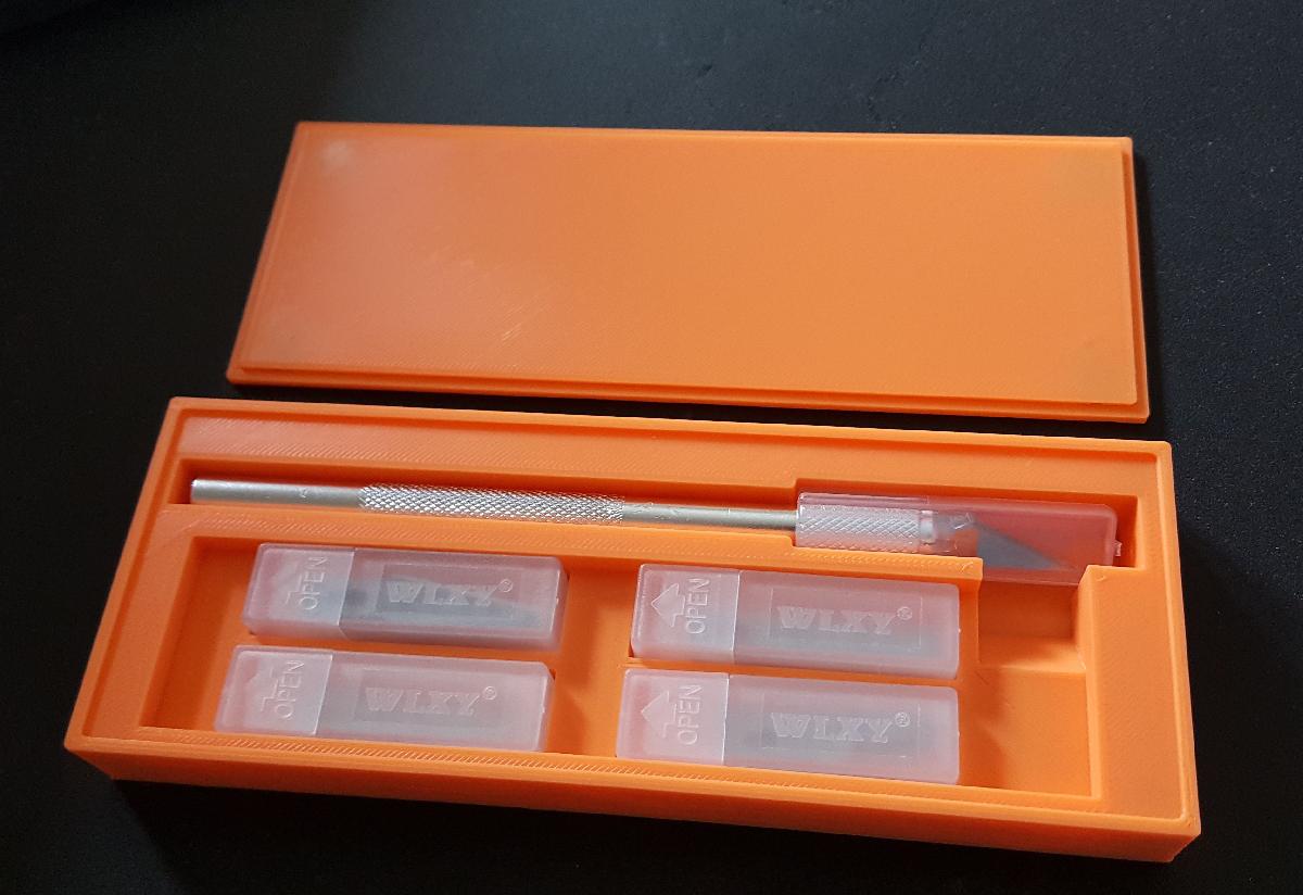 Caixa de Faca de Precisao com Tampa Magnetica