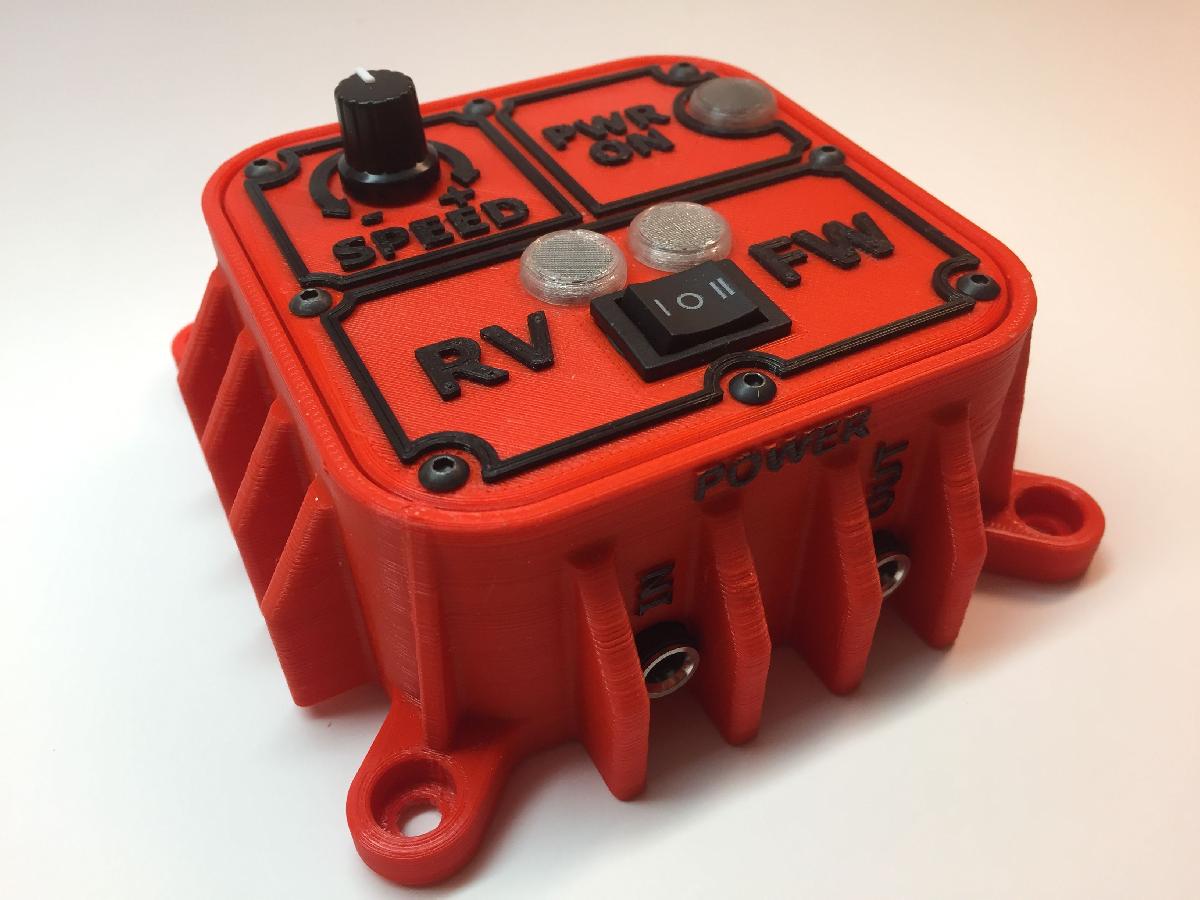 Caixa de Controle de Motor CC
