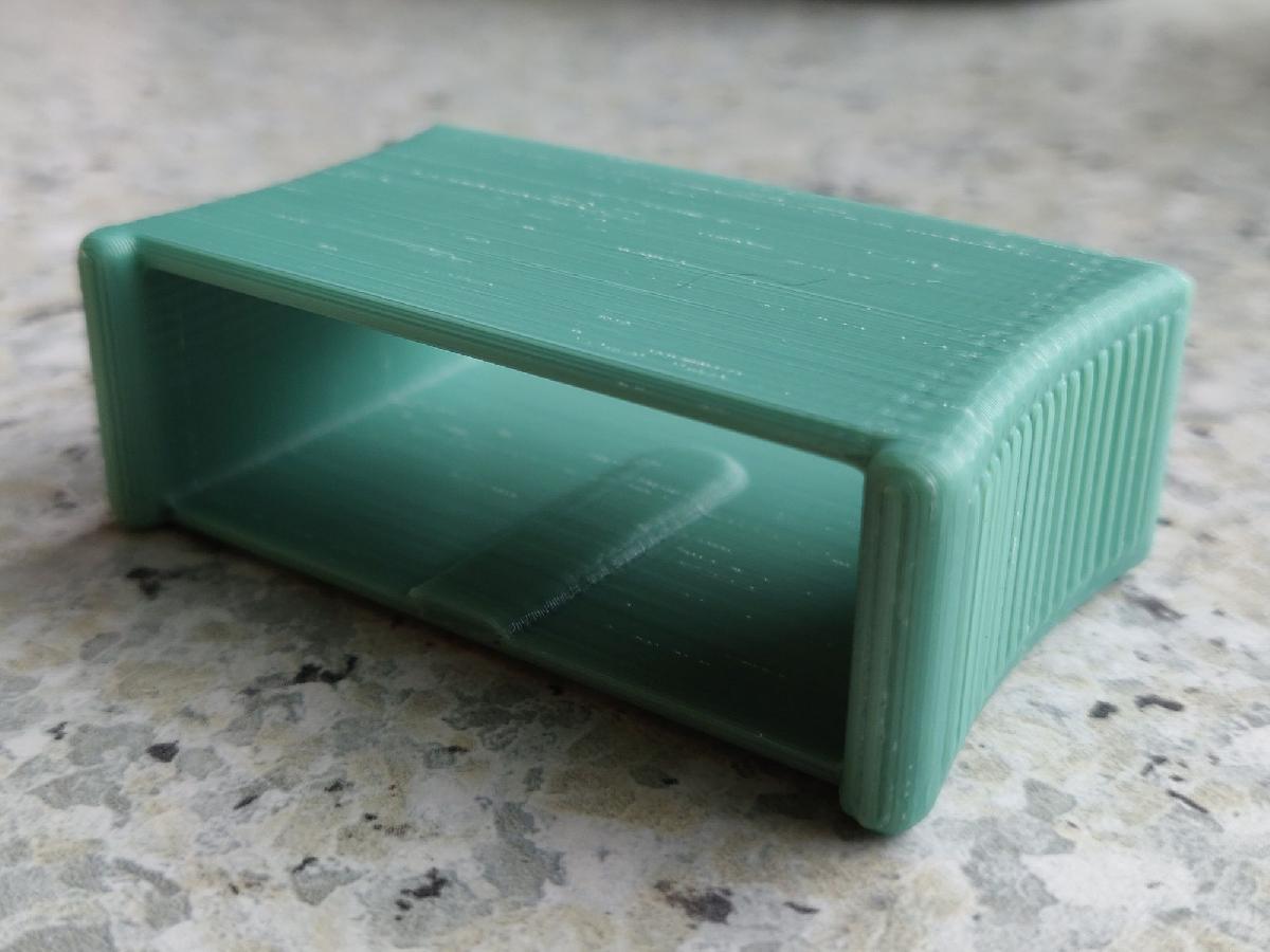 Tensionador / deslizante para cama de laminas flexiveis