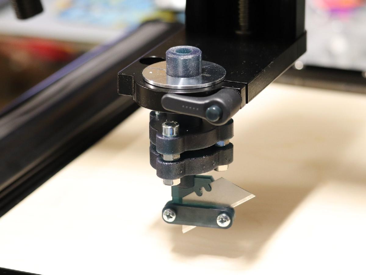 Cortador de Arrasto CNC (Otimizado para SLA)