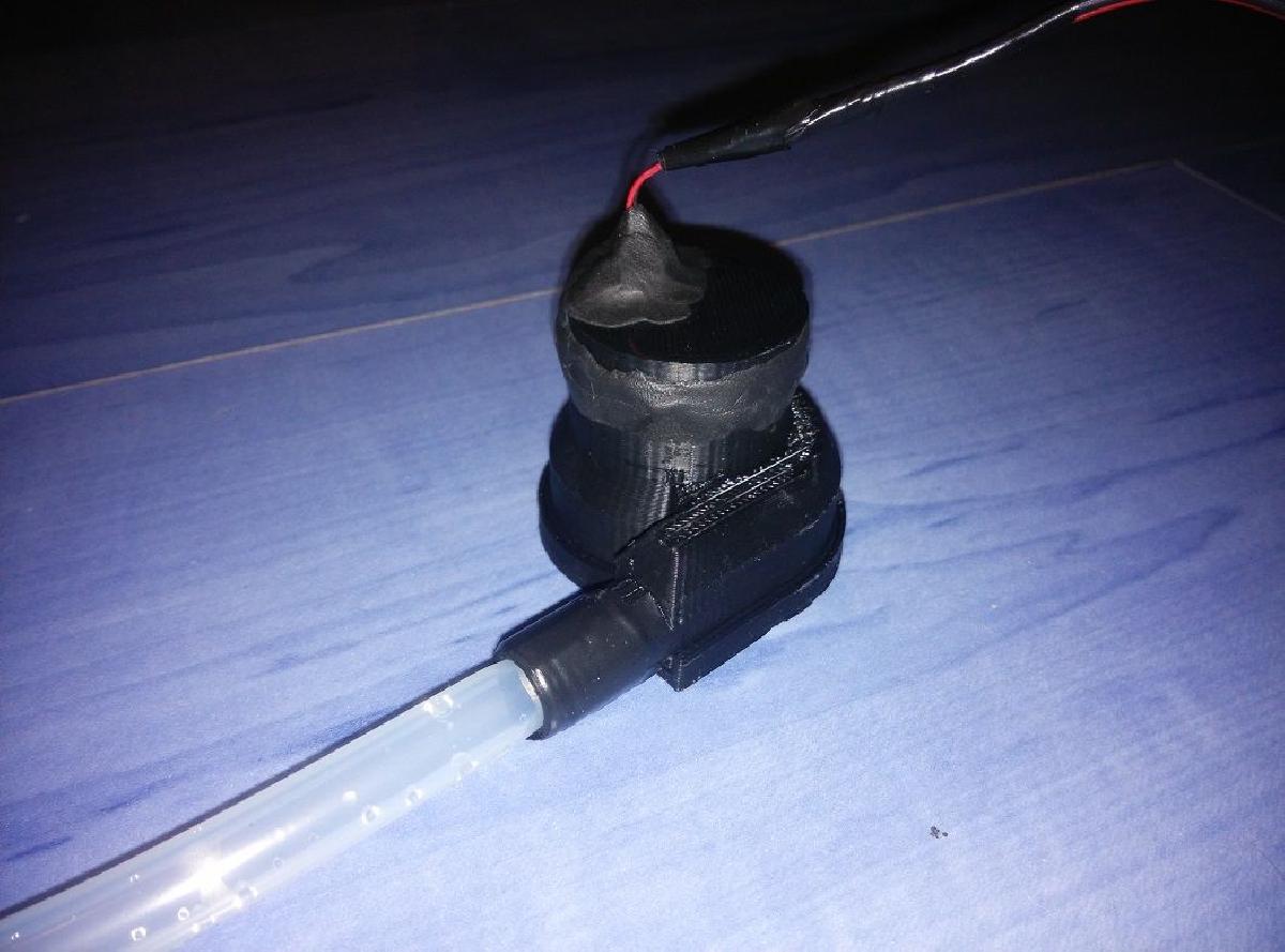 Bomba de agua submersivel para CD/DVD