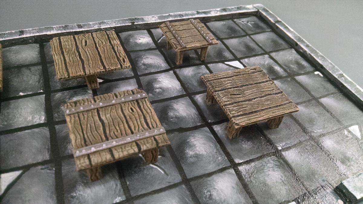 Mesas quadradas de 28mm