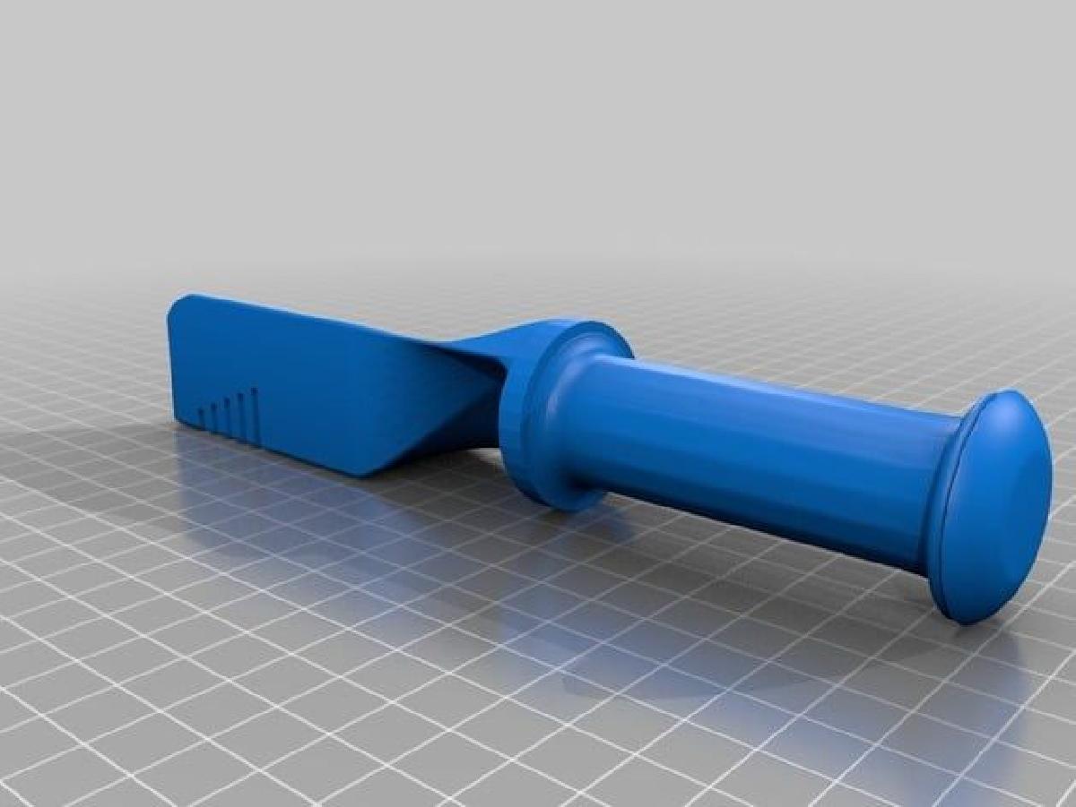 Plastico Bottle Cutter/Decoupeur de bouteilles plastique