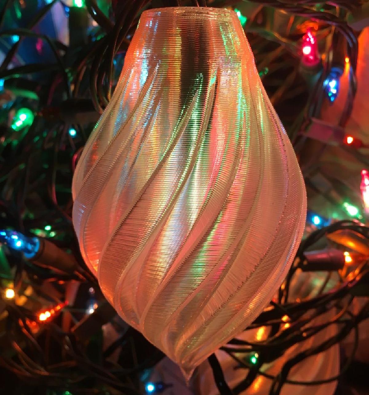 Enfeite de engrenagem para luzes de Natal em cordao